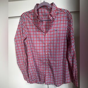 Vineyard Vines Men's Performance Button Up- size Small